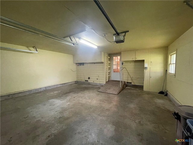 601 S Arnold St S, Lampasas, TX 76550 - garage with a garage door opener
