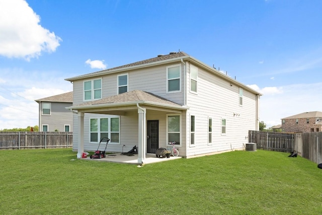 538 Thunder Valley Trl, Georgetown, TX 78626 - back of property with a fenced backyard and a patio