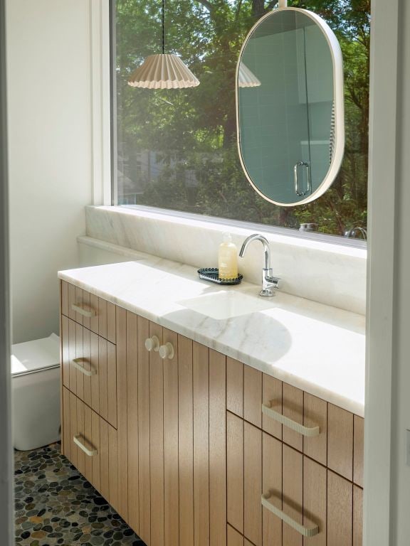 4506 Chiappero Trl, Austin, TX 78731 - bathroom featuring vanity