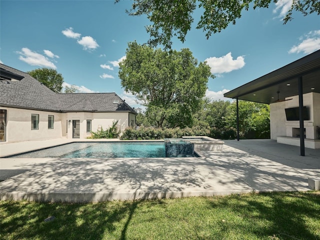 4105 Mcbrine Pl, Austin, TX 78746 - view of swimming pool with a patio area and a pool with connected hot tub