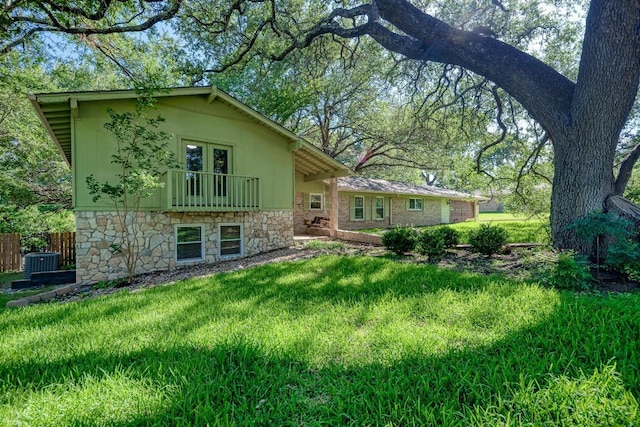 2505 Linwood Rd, Temple, TX 76502 - back of property with stone siding