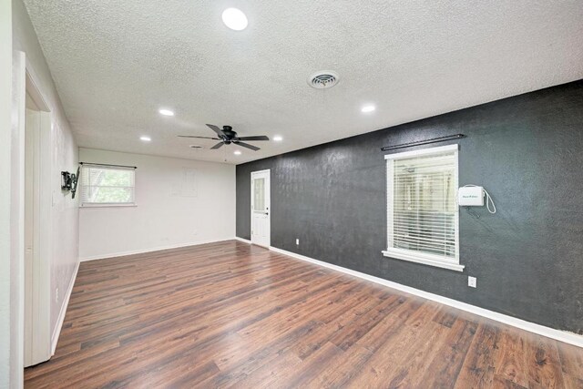 2505 Linwood Rd, Temple, TX 76502 - spare room featuring wood finished floors, recessed lighting, a textured ceiling, and a ceiling fan