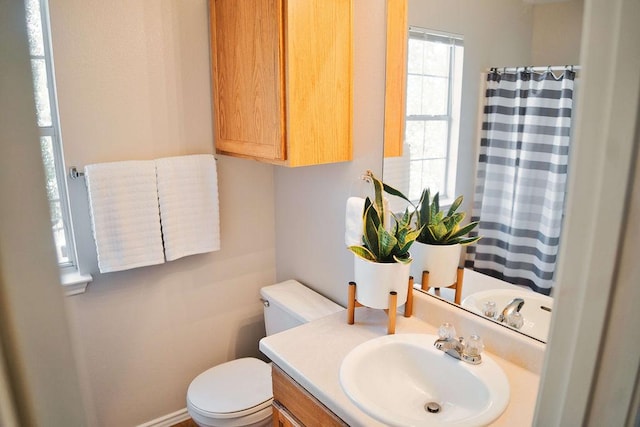12805 Briarcreek Loop, Manor, TX 78653 - bathroom featuring vanity and curtained shower