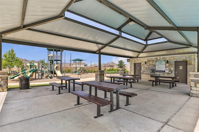 15651 Baronial Castle Dr, Humble, TX 77346 - photo 12