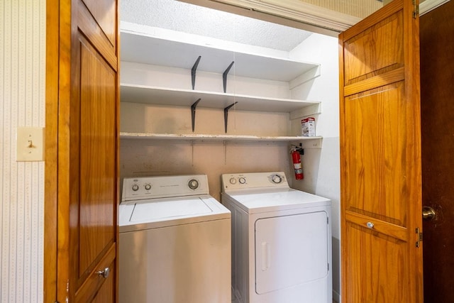 206 Woodland Trl, Belton, TX 76513 - washroom featuring wallpapered walls and separate washer and dryer