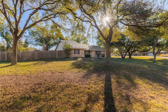 206 Woodland Trl, Belton, TX 76513 - view of yard