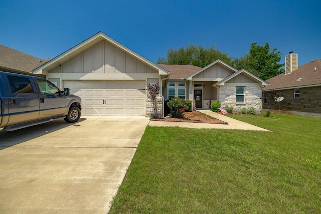 198 Sheridan Loop, Belton, TX 76513 - ranch-style house featuring board and batten siding, an attached garage, concrete driveway, and a front lawn