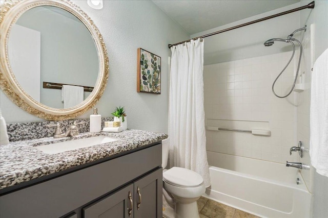 2102 Garrison Dr, Leander, TX 78641 - bathroom with vanity, shower / bath combo, and tile patterned flooring