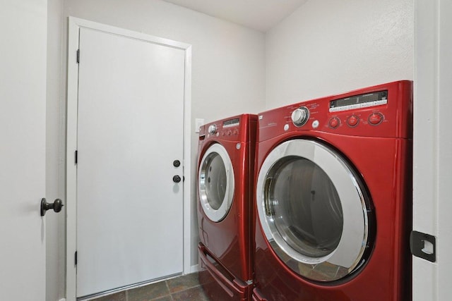 13101 Silver Creek Dr, Austin, TX 78727 - laundry area with washer and dryer