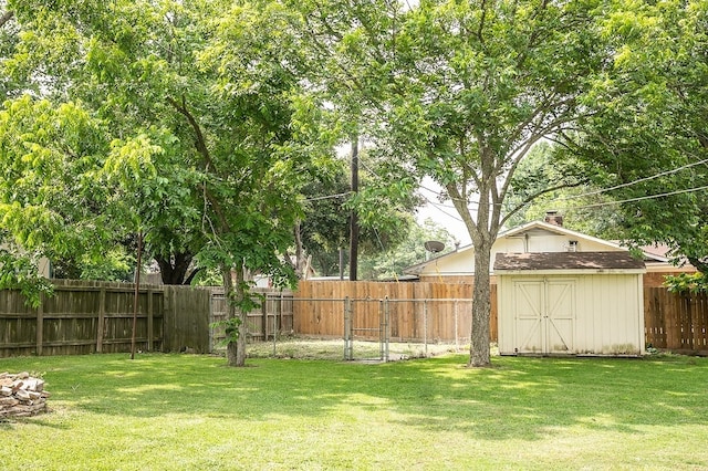 215 Edward Ln, Brenham, TX 77833 - view of fenced backyard