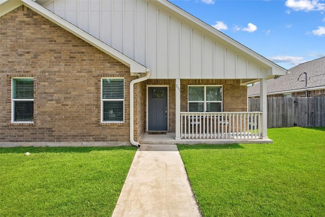 311 E Galveston St, Giddings, TX 78942 - photo 2