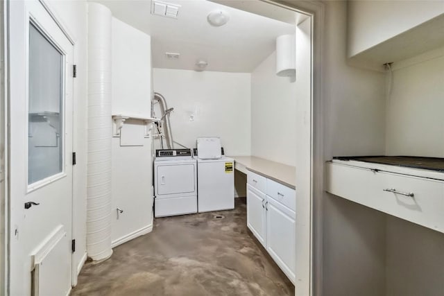 208 Old Potato Rd, Paige, TX 78659 - laundry room with washing machine and clothes dryer