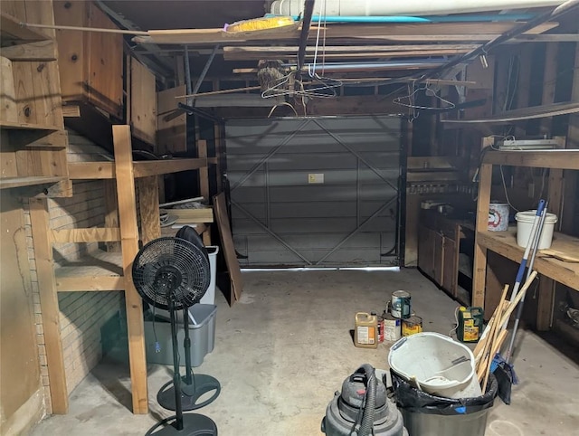606 Scurry St, Austin, TX 78753 - view of garage