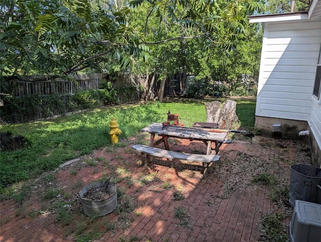 606 Scurry St, Austin, TX 78753 - fenced backyard with a patio