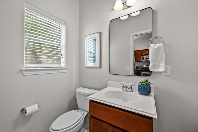 1115 Kinney Ave Unit 6, Austin, TX 78704 - bathroom with toilet and vanity