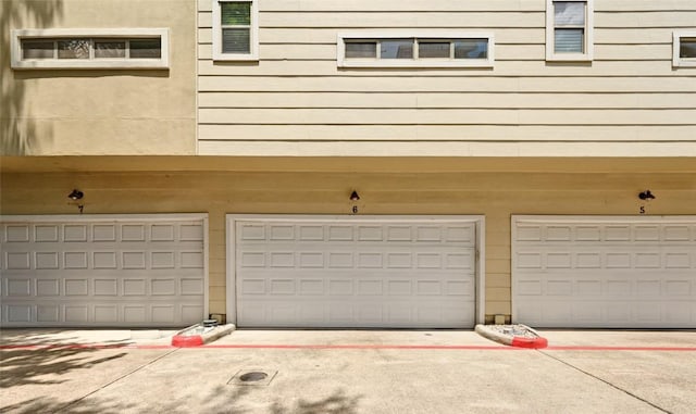 1115 Kinney Ave Unit 6, Austin, TX 78704 - view of garage