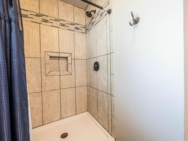 6801 Bryn Mawr Dr, Austin, TX 78723 - full bath with tiled shower