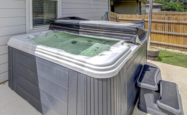 261 Deserti Rd, Leander, TX 78641 - exterior view of a jacuzzi
