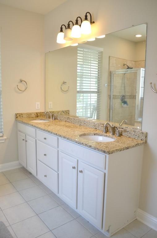 612 Twelve Oaks Ln, Austin, TX 78704 - photo 20