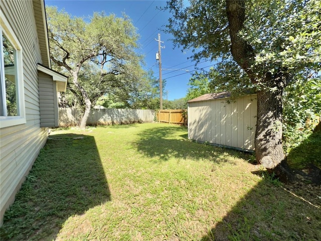 6400 Jennings Dr, Austin, TX 78727 - view of yard with a storage shed