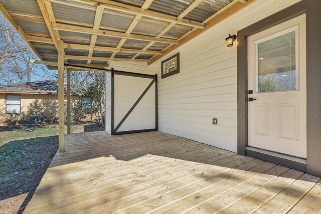 304 Harris St, Smithville, TX 78957 - view of wooden terrace