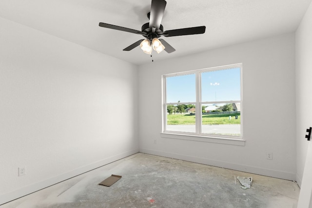 2115 Blackhawk Loop, Belton, TX 76513 - spare room featuring unfinished concrete floors and ceiling fan