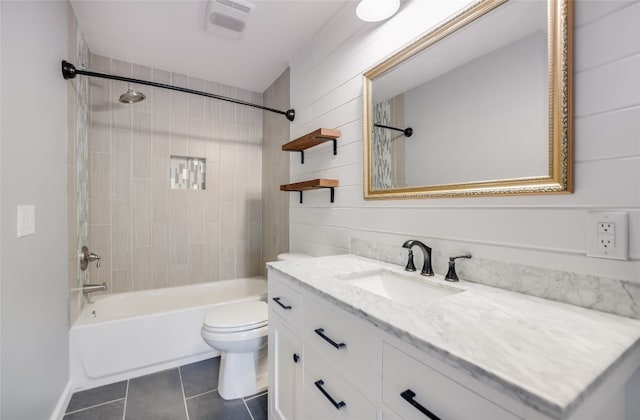 3112 Oak Ridge Dr, Horseshoe Bay, TX 78657 - full bath with tile patterned floors, vanity, and shower / bathtub combination
