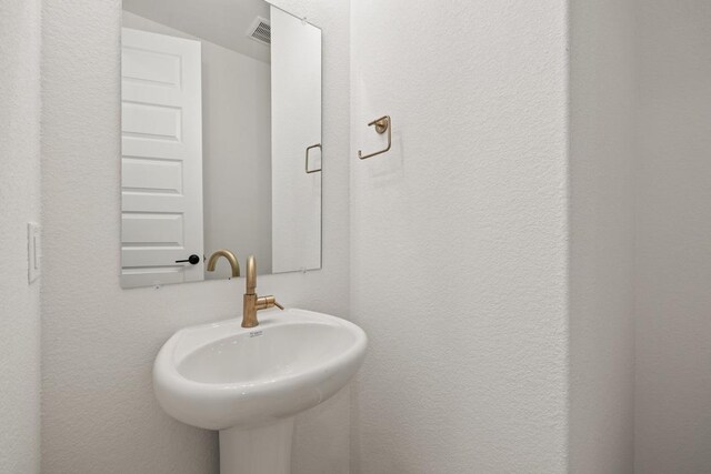 1129 N Roger Hanks Pkwy, Dripping Springs, TX 78620 - photo 34