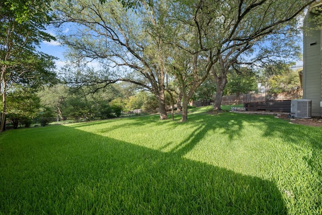 5210 Rain Creek Pkwy, Austin, TX 78759 - view of fenced backyard