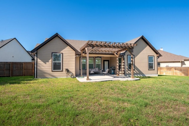 110 Les Ln, Smithville, TX 78957 - rear view of house with a pergola, a fenced backyard, and a patio area