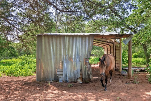 1231 Peach Creek Rd, Waelder, TX 78959 - view of outbuilding