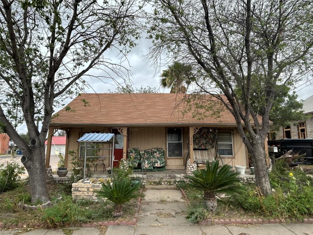204 E Broadway St, Del Rio, TX 78840 - photo 1