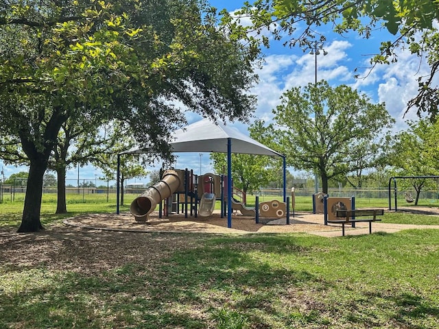 6204 Hickman Ave Unit A, Austin, TX 78723 - view of community play area