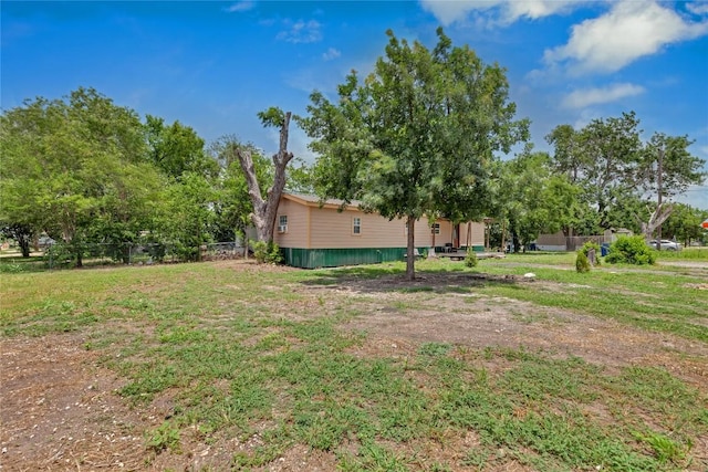 101 E Ash St, Granger, TX 76530 - view of yard