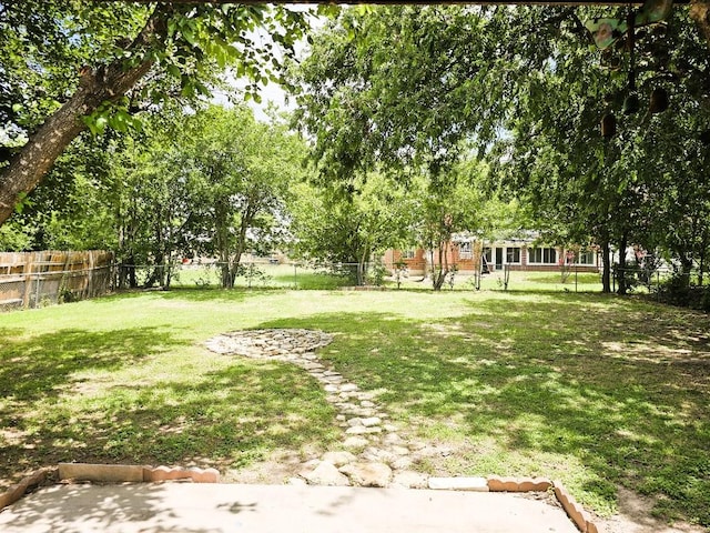 917 Edwards St S, Copperas Cove, TX 76522 - view of fenced backyard
