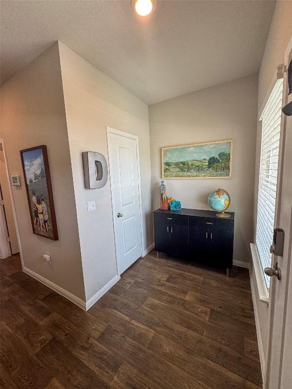 107 Hamilton Pool Ln, Bastrop, TX 78602 - photo 4