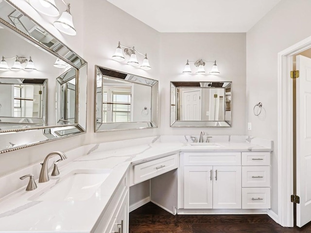 152 Acapulco Dr, Lakeway, TX 78734 - bathroom featuring double vanity