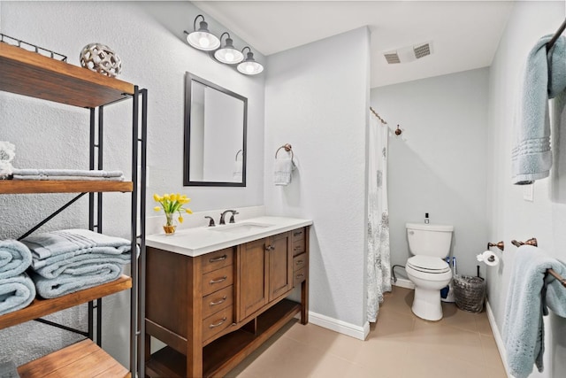 1005 Terry Ln, Kingsland, TX 78639 - bathroom featuring vanity, tile patterned flooring, and curtained shower