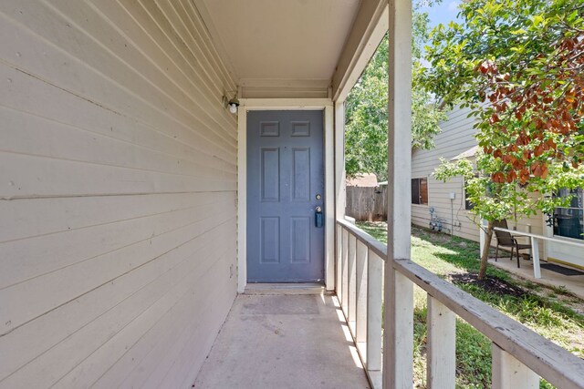 12323 Alderbrook Dr, Austin, TX 78758 - property entrance