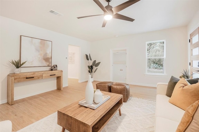 5714 Ave D, Austin, TX 78752 - living room featuring light wood-style flooring and ceiling fan
