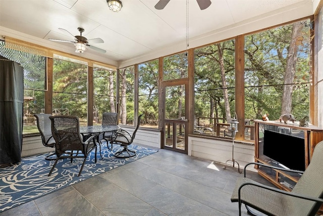 236 Pony Express Dr, Smithville, TX 78957 - sunroom / solarium with ceiling fan, outdoor dining area, and healthy amount of natural light