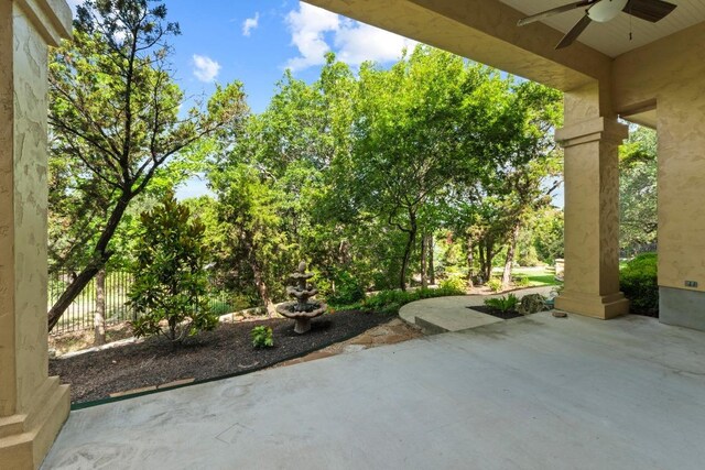 413 Rock House Dr, Liberty Hill, TX 78642 - photo 34