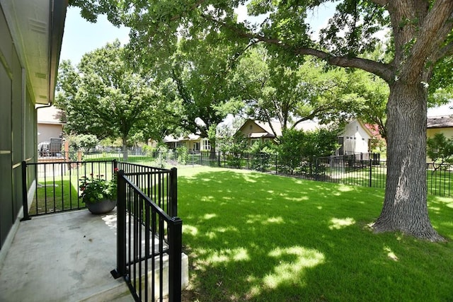 106 Bass St, Georgetown, TX 78633 - view of yard