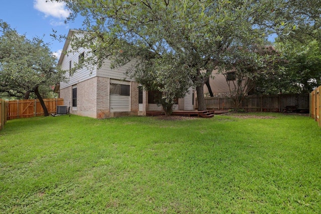 12706 Shemya Cv, Austin, TX 78729 - fenced backyard with a deck