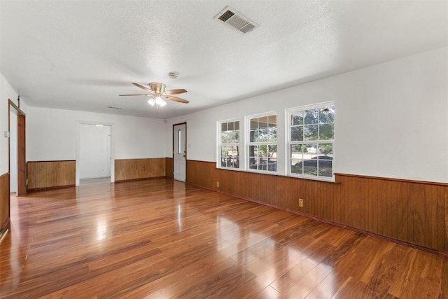 703 N Wilcox St, Rockdale, TX 76567 - photo 6