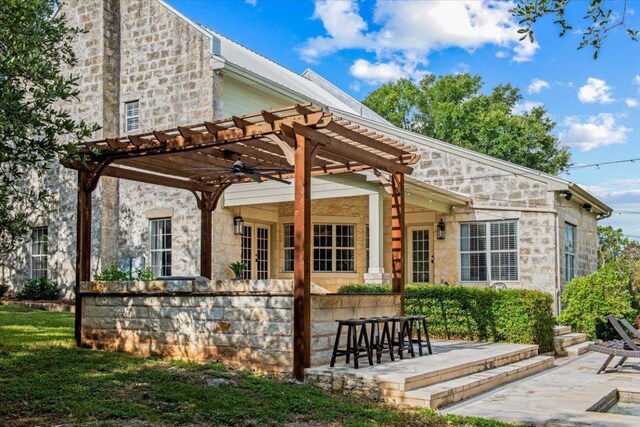 1660 W Mccarty Ln, San Marcos, TX 78666 - view of patio featuring a pergola and ceiling fan