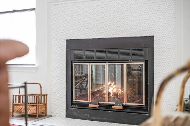 1406 Byers Ln, Austin, TX 78753 - detailed view of a glass covered fireplace