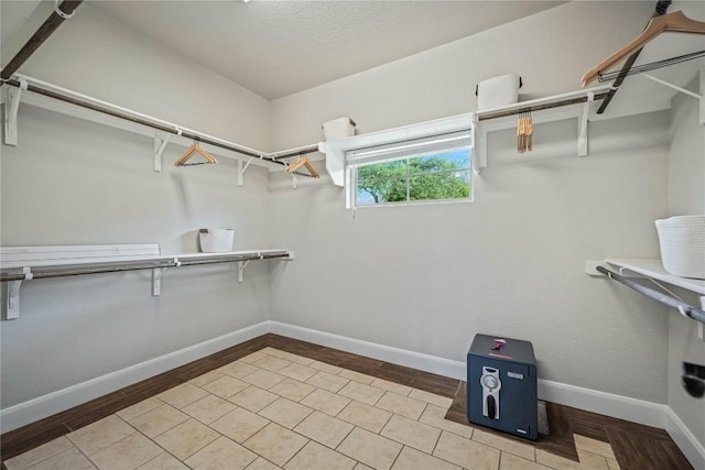 1621 Angolo, New Braunfels, TX 78132 - walk in closet featuring light wood finished floors
