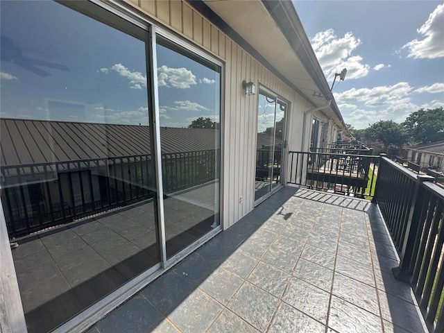 1210 Hi Stirrup Unit 201, Horseshoe Bay, TX 78657 - view of balcony
