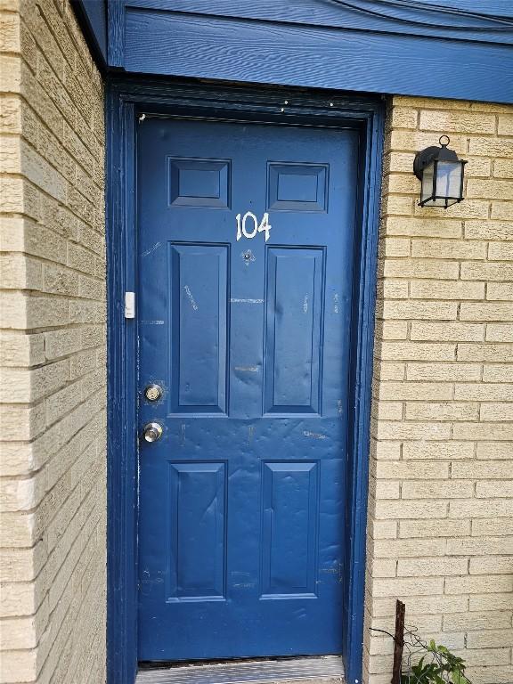 301 E Croslin St, Austin, TX 78752 - photo 4